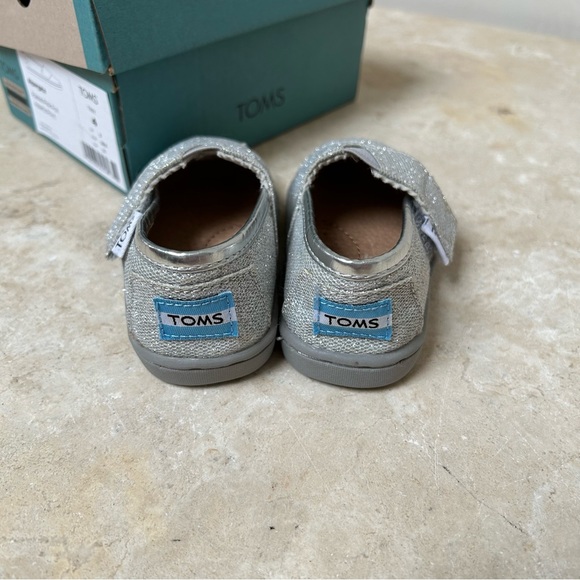 TOMS tiny Alpargatas baby Velcro shoes silver glitter size T3 (fits 6-12m) New - Picture 6 of 7